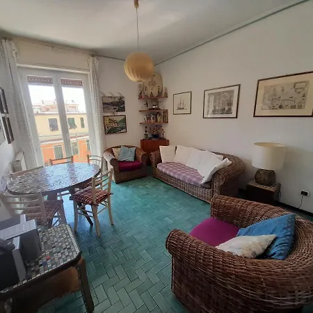 Santa Ola Apartment Levanto